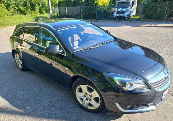 Opel Insignia cena 41000 przebieg: 205000, rok produkcji 2016 z Kraków małe 67